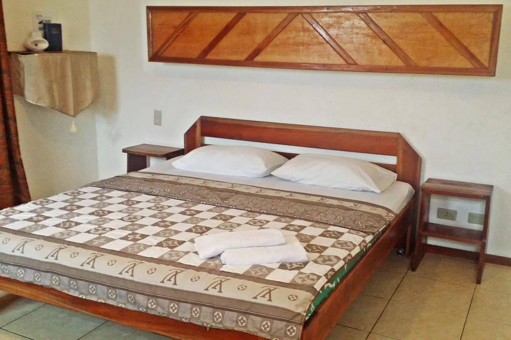 Bamboo Bungalows Resthouse Balabag  Rom bilde