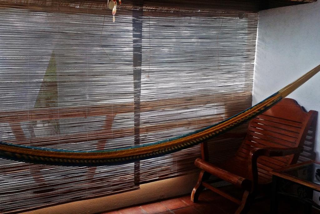 Bamboo Bungalows Resthouse Balabag  Rom bilde