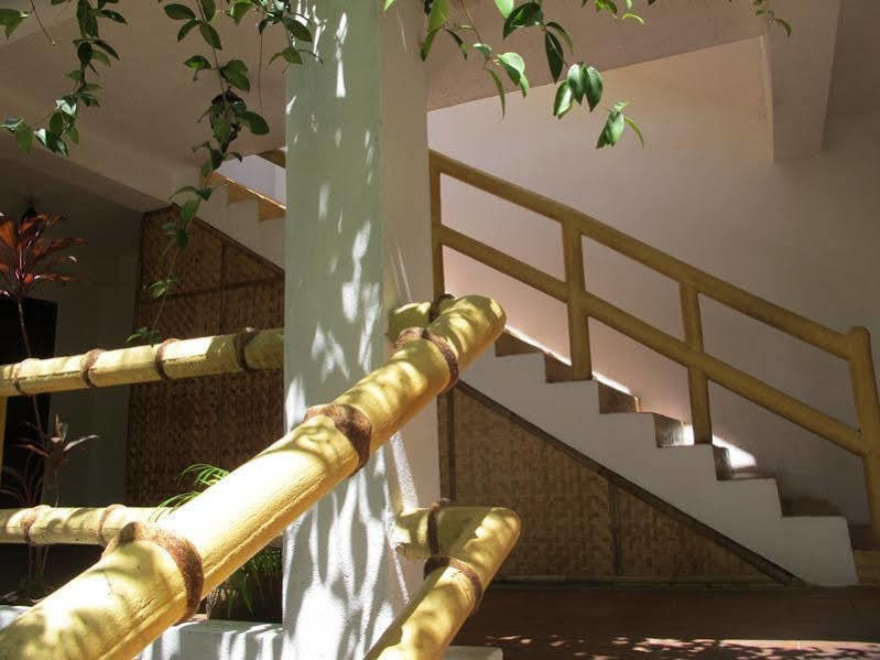 Bamboo Bungalows Resthouse Balabag  Eksteriør bilde