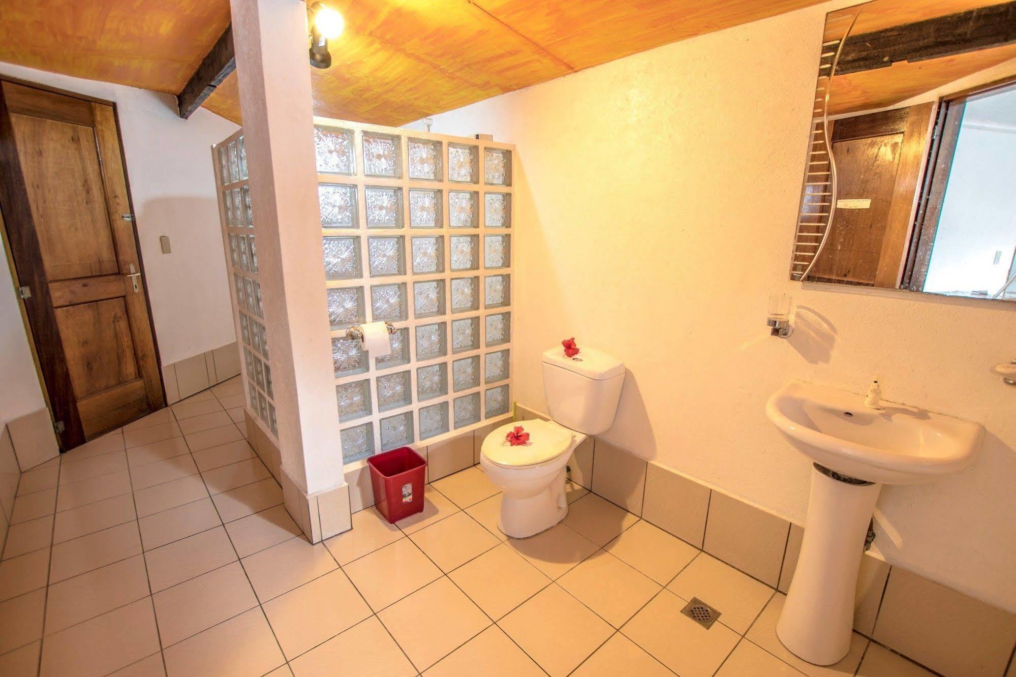 Bamboo Bungalows Resthouse Balabag  Eksteriør bilde
